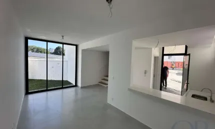 SOBRADO NOVO DENTRO DE CONDOMINIO COM 3 DORMITÓRIOS NO ITAGUÁ.