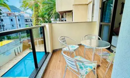 Apartamento mobiliado com 2 dormitórios na praia grande.