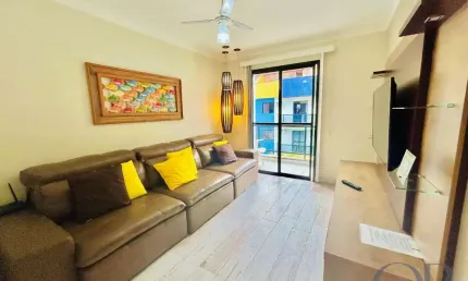 APARTAMENTO RECÉM REFORMADO COM 2 DORMITÓRIOS NA PRAIA GRANDE.