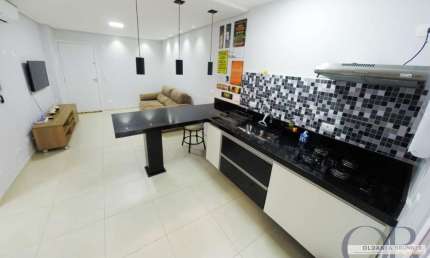 APARTAMENTO MOBILIADO COM 2 DORMITÓRIOS APENAS 350 METROS DA PRAIA NO PEREQUE-AÇÚ