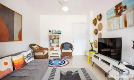 APARTAMENTO MOBILIADO COM 2 DORMITÓRIOS NO PEREQUE-AÇÚ