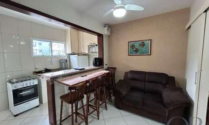 APARTAMENTO MOBILIADO COM 2 DORMITÓRIOS APENAS 60 METROS DO MAR NA PRAIA GRANDE.