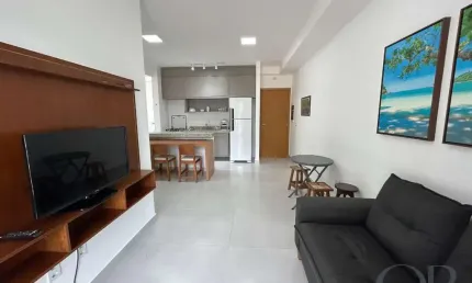 APARTAMENTO MOBILIADO COM 2 DORMITÓRIOS NA PRAIA GRANDE.