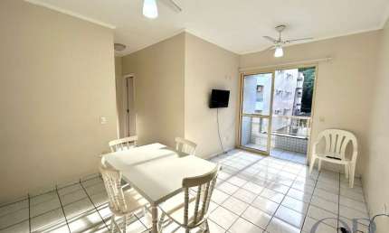 APARTAMENTO MOBILIADO COM 2 DORMITÓRIOS APENAS 150 METROS DA PRAIA GRANDE