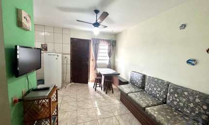 APARTAMENTO MOBILIADO COM 2 DORMITÓRIOS APENAS 600 METROS DO MAR.