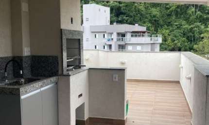 COBERTURA DUPLEX MOBILIADA COM 3 SUÍTES NO PEREQUE-AÇÚ.