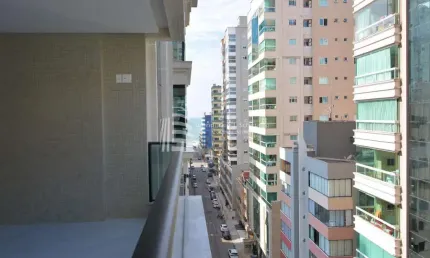 Alto padrão! 3 suítes, 2 vagas de garagem! , meia praia, itapema - sc
