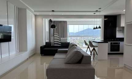 Incrivel apartamento mobiliado, Meia Praia, Itapema - SC