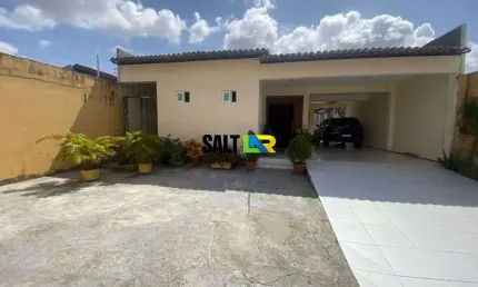 Casa com 4 dormitórios à venda, 203 m² por R$ 750.000 - Montese - Fortaleza/CE