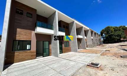 Casa com 3 dormitórios à venda, 101 m² por R$ 545.000,00 - Maraponga - Fortaleza
