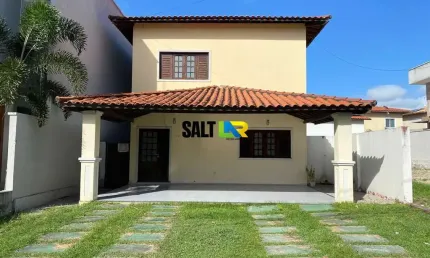Casa com 3 dormitórios à venda, 245 m² por R$ 900.000,00 - Maracanaú - Maracanaú