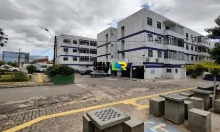 Apartamento com 2 dormitórios à venda, 71,50 m² por R$ 270.000 - Passaré - Forta