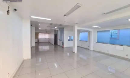 Prédio com 1 sala para alugar na Avenida General Mac Arthur, Vila Lageado, São Paulo