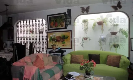 Casa com 3 quartos à venda na Rua Alfredo Pinheiro, Parque Continental, São Paulo