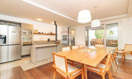 Exclusiva casa de 311m² no bairro Chácara das Pedras!