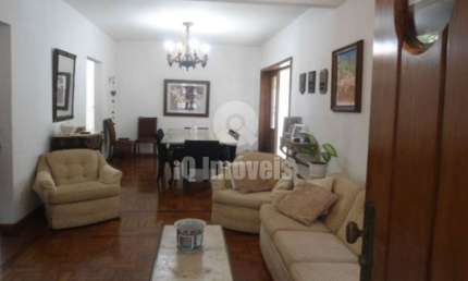 Sobrado no Pacaembu, com  370 mts. com 3 dormitórios 1 suite. piscina Pomar 3 vagas