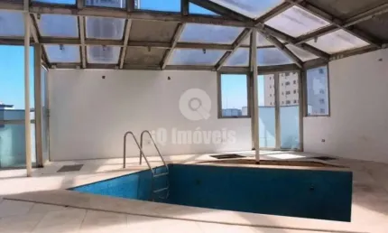 Cobertura Triplex a venda, 642 metros, 4 dormitórios, 2 suítes com 6 vagas.