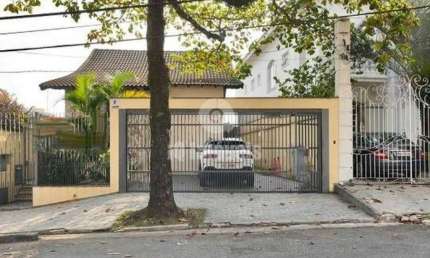 Sobrado a venda, Lapa, 229 m², 3 dormitórios, 1 suíte, 2 vagas. R$ 1.890.000