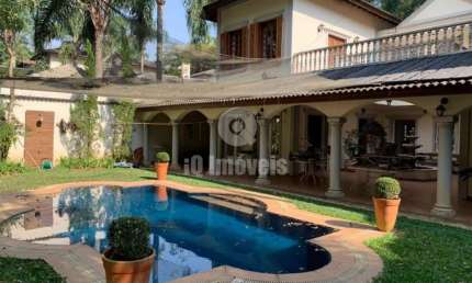 Jardim Cordeiro. Alto padrão, 4 suítes, 5 vagas, piscina. 547m de area construída.