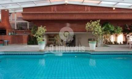 Cobertura Duplex a venda em Higienópolis,  580 metros, 4 suítes, 5 vagas, R$ 9.100.000,00.