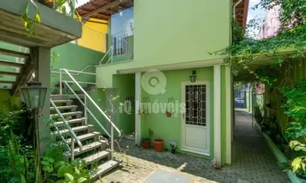 Sobrado a venda, Agua Branca, 263 metros, 2 dormitórios, 1 suíte, 5 vagas, R$ 2.600.000,00