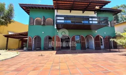 Casa a venda Morumbi, 540 metros, 4 suítes, 6 vagas.