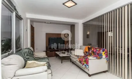 Sobrado com 4 Quartos e 4 banheiros à Venda, 150 metros  por R$ 1.380.000