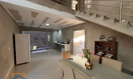 Casa com 3 quartos à venda no Rodoviários, Caratinga 