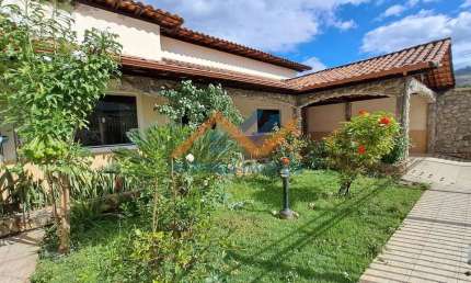 Casa com 4 quartos à venda no Amaro Lanari, Coronel Fabriciano 