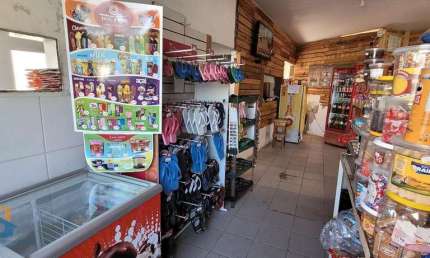 Ponto comercial com apartamento a venda no Cidade Nova