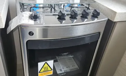 Apartamento novo mobiliado de 02 quartos no jardim botânico