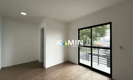 Sobrado com 3 dormitórios à venda, 105 m² por R$ 650.000,00 - Pinheirinho - Curitiba/PR