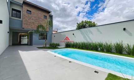 Sobrado com Piscina 03 Dormitórios e 1 suíte com 141m² - Boneca do Iguaçu - São José dos Pinhais.