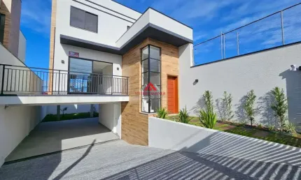 Sobrado Alto Padrão 03 Dormitórios e 1 suíte com 198m² - Cruzeiro - São José dos Pinhais.