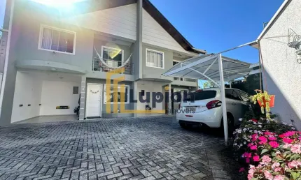 Maravilhoso Sobrado em Condomínio Fechado no Melhor do Boa Vista