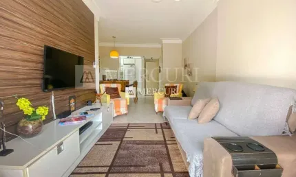 Apartamento no guarujá, enseada, 2 quartos, sala para 2 ambientes e varanda com vista para o mar - mercuri imóveis - imobiliária no guarujá