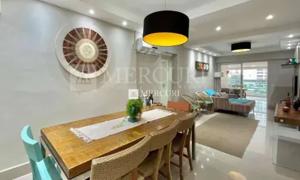 Apartamento no guarujá, astúrias, com varanda gourmet com vista mar, 3 quartos, mercuri imóveis guarujá.