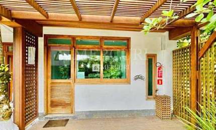Casa em Condomínio, 3 quartos à venda por R$ 950.000 – Imobiliária Guarujá