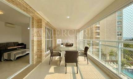 Apartamento Luxuoso com Vista para o Mar na Praia da Enseada, Guarujá - Região Tortugas