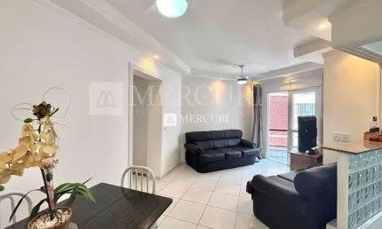 Apartamento no guarujá, enseada, sacada e 2 quartos