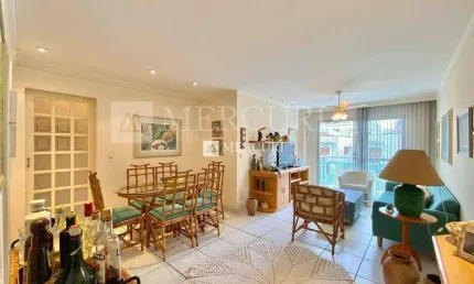 Apartamento no guarujá, enseada, 3 quartos, sala para 2 ambientes e sacada - mercuri imóveis - imobiliária no guarujá