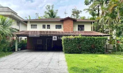 Casa em Condomínio Fechado, Enseada, 5 Quartos, Sala para 3 Ambientes, Espaço Goumert e Churrasqueira - Mercuri Imóveis - Imobiliária no Guarujá