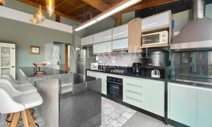 Apartamento Duplex à Venda no Guarujá – Praia da Enseada, Região dos Hotéis