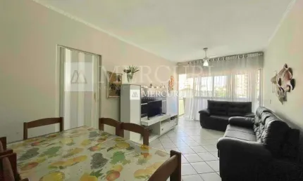 Apartamento à Venda na Praia da Enseada - Região do Fórum