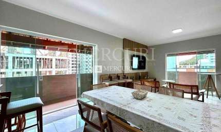 Apartamento no Guarujá, Praia da Enseada, Região Hotéis, finamente decorado e mobiliado.