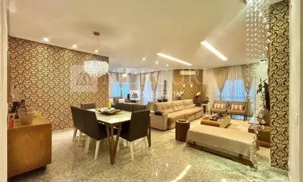 Apartamento no Guarujá, Praia das Pitangueiras, 3 suítes, decorado.