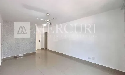Apartamento no Guarujá, Jardim dos Pássaros, condomínio com lazer
