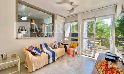 Apartamento no Guarujá, Enseada, Prédio com Lazer, 2 Quartos