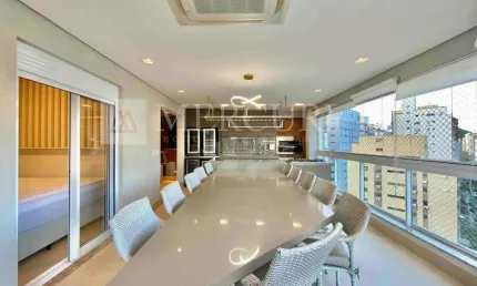 Apartamento no Guarujá, Pitangueiras, região da Barra Funda, com 3 suítes e varanda gourmet.
