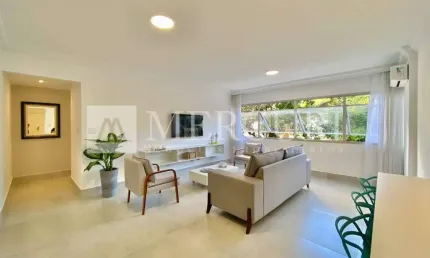 Apartamento no guarujá, astúrias, reformado, 3 quartos sendo 2 suítes.